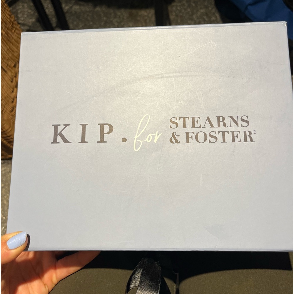 KIP. luxurious pajamas kit and bag